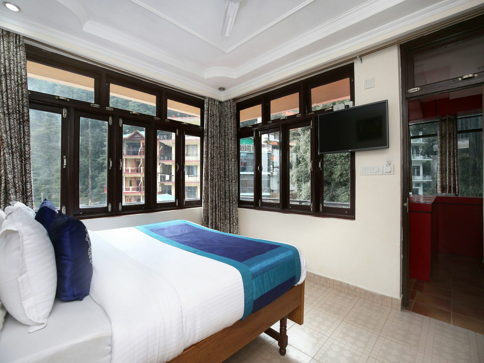 Oyo 9942 Hotel Ravine دارامشالا المظهر الخارجي الصورة